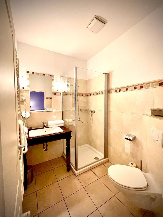 Hotel Zur Roemerbruecke นอยวิท ภายนอก รูปภาพ